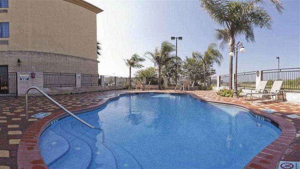 Holiday Inn Express Hotel And Suites Alice By Ihg Exterior photo