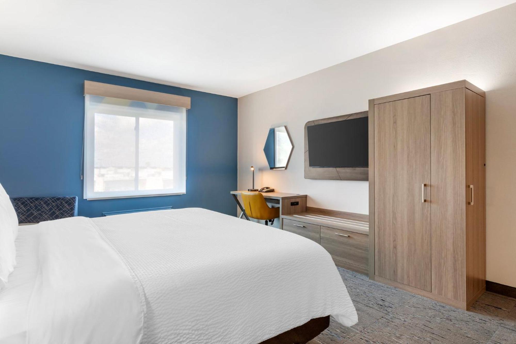 Holiday Inn Express Hotel And Suites Alice By Ihg Exterior photo