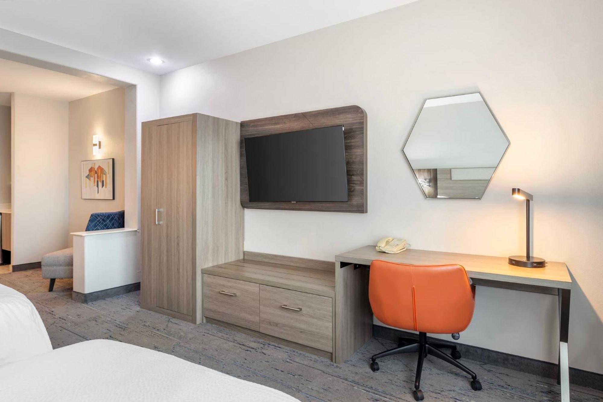 Holiday Inn Express Hotel And Suites Alice By Ihg Exterior photo