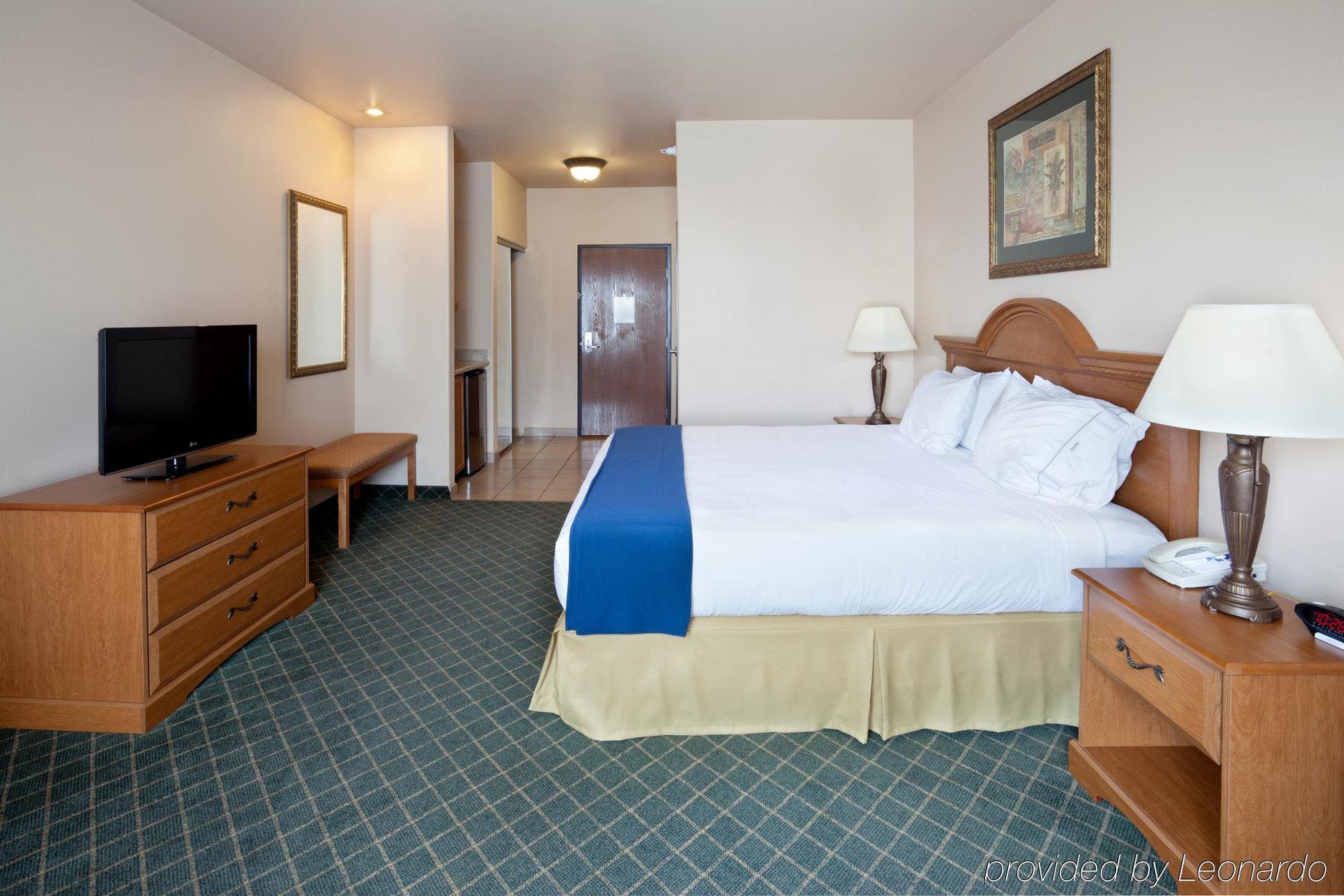 Holiday Inn Express Hotel And Suites Alice By Ihg Room photo