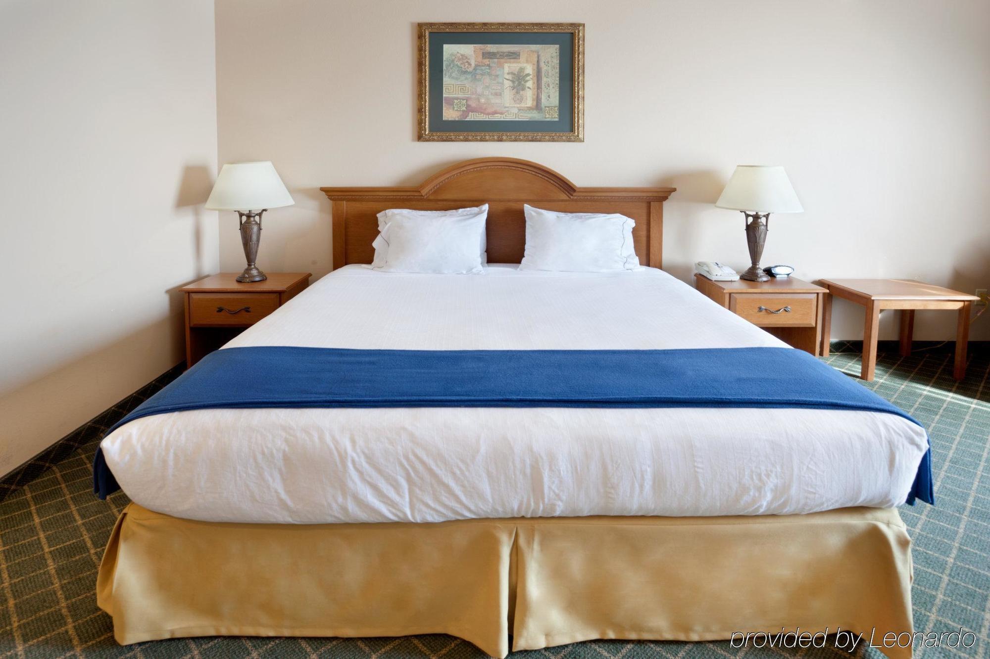Holiday Inn Express Hotel And Suites Alice By Ihg Room photo