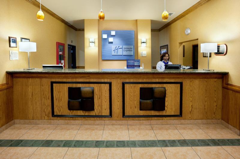 Holiday Inn Express Hotel And Suites Alice By Ihg Exterior photo